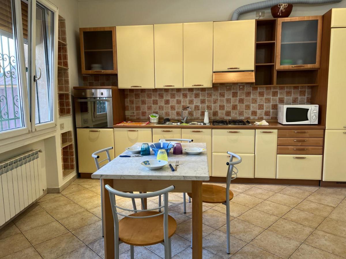 Appartamento Al Mare Ventimiglia Exteriör bild